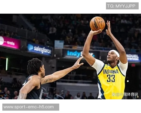 克拉克斯顿受到步行者和勇士等多支球队的密切关注与追逐